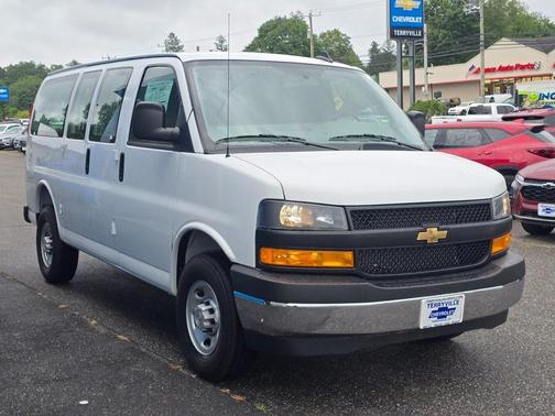 2025 Chevrolet Express 3500 Work Van