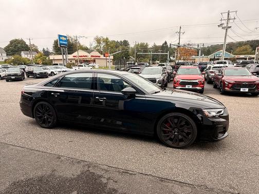 2025 Audi S8 4.0T quattro