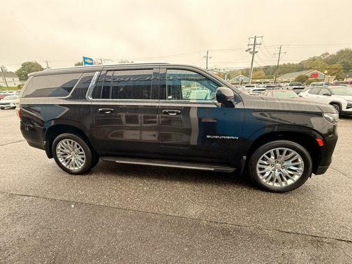 2024 Chevrolet Suburban LS