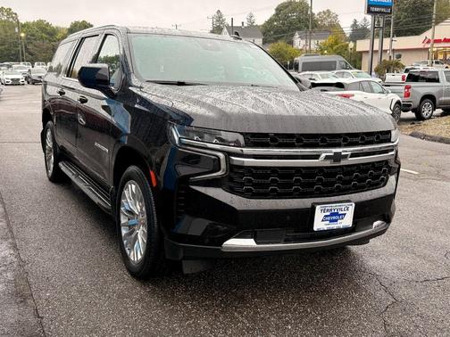 2024 Chevrolet Suburban LS