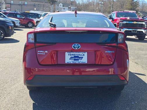 2022 Toyota Prius LE