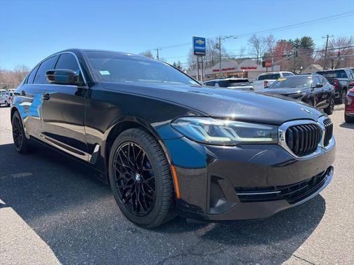 Black Sapphire Metallic 2022 BMW 530 i xDrive