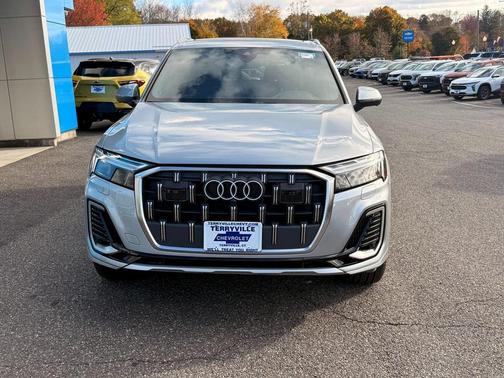 2025 Audi Q7 55 Premium Plus