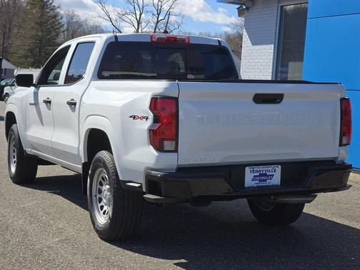 2024 Chevrolet Colorado WT