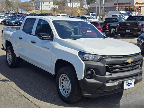 2024 Chevrolet Colorado WT