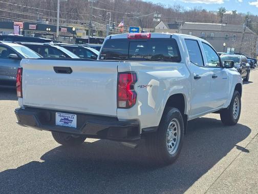 2024 Chevrolet Colorado WT