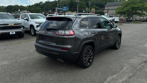 Granite Crystal Clearcoat Metallic 2021 Jeep Cherokee Latitude Lux