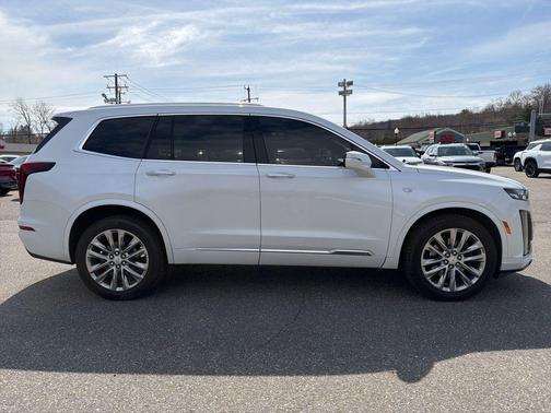 Crystal White Tri-Coat 2021 Cadillac XT6 Premium Luxury AWD