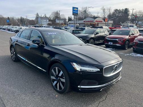 2024 Volvo S90 Recharge Plug-In Hybrid T8 Ultimate