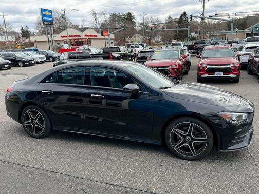 2022 Mercedes-Benz CLA 250 Base 4MATIC