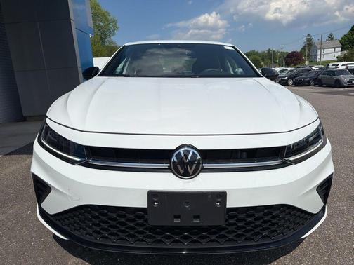 Pure White 2025 Volkswagen Jetta 1.5T Sport