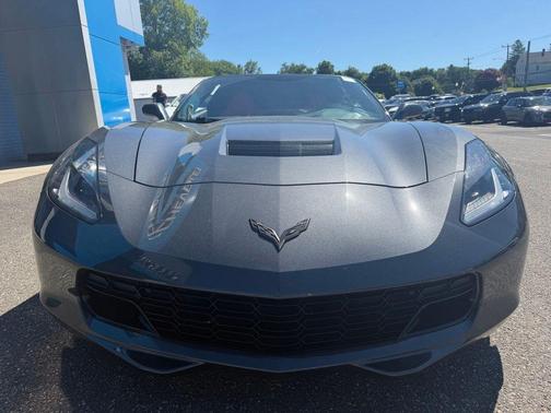 Watkins Glen Gray Metallic 2017 Chevrolet Corvette Stingray