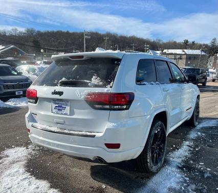 2017 Jeep Grand Cherokee Altitude