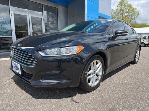 Tuxedo Black 2015 Ford Fusion SE