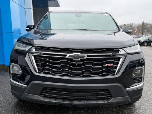 Mosaic Black Metallic 2023 Chevrolet Traverse RS