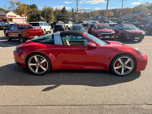 2021 Porsche 911 Targa 4S