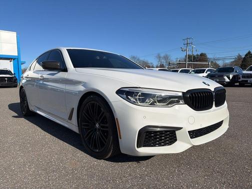 Alpine White 2020 BMW M550 i xDrive
