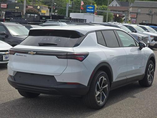 2025 Chevrolet Equinox EV LT 1