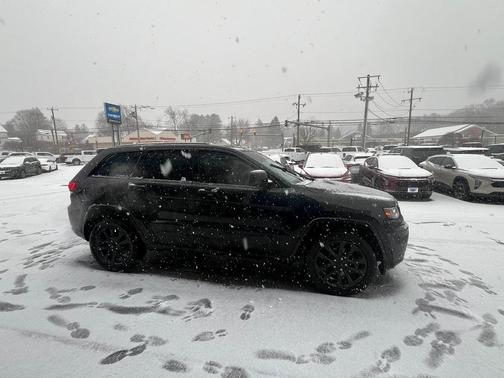 2020 Jeep Grand Cherokee Altitude