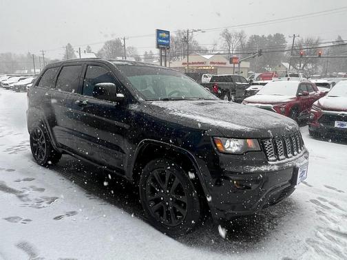 2020 Jeep Grand Cherokee Altitude