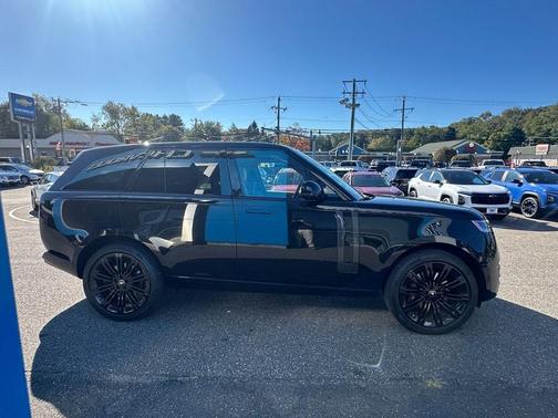 2025 Land Rover Range Rover P530 SE
