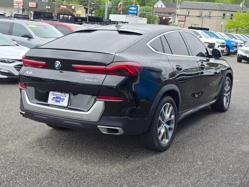 2023 BMW X6 xDrive40i
