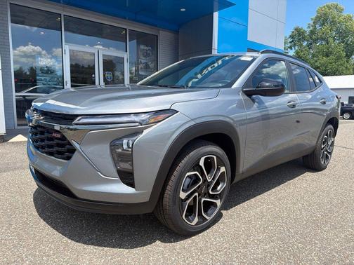 Sterling Gray Metallic 2026 Chevrolet Trax 2RS