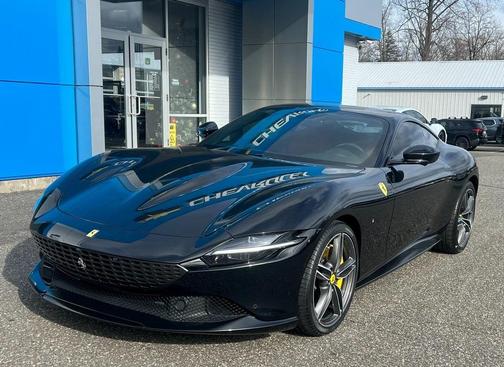 2022 Ferrari Roma Base