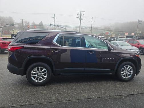 2018 Chevrolet Traverse LT Cloth