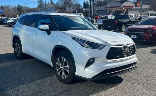 2023 Toyota Highlander L