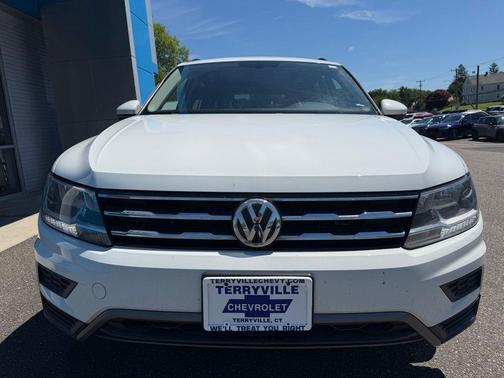 Pure White 2019 Volkswagen Tiguan 2.0T SE