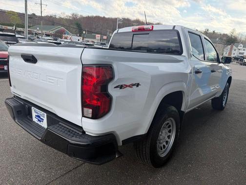 Summit White 2025 Chevrolet Colorado WT