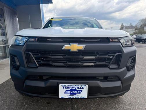 Summit White 2025 Chevrolet Colorado WT