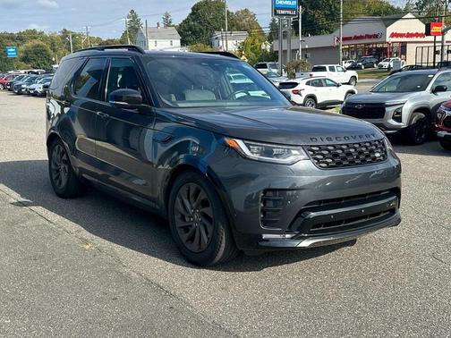 2023 Land Rover Discovery P300 S R-Dynamic