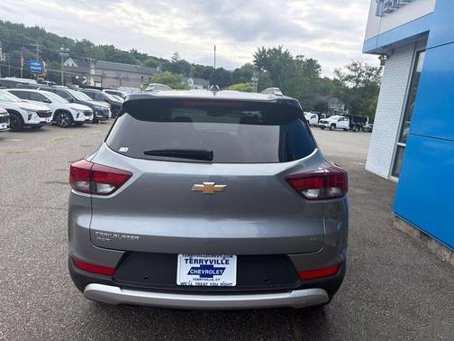 Sterling Gray Metallic 2025 Chevrolet Trailblazer LT