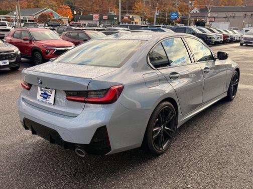 2023 BMW 330 i xDrive