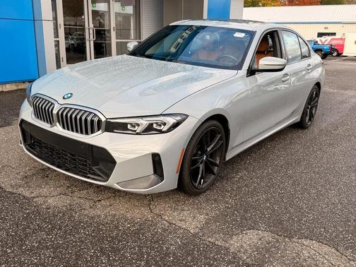 2023 BMW 330 i xDrive