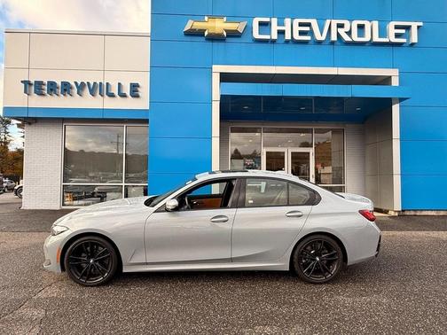 2023 BMW 330 i xDrive