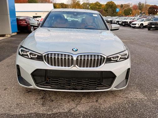 2023 BMW 330 i xDrive