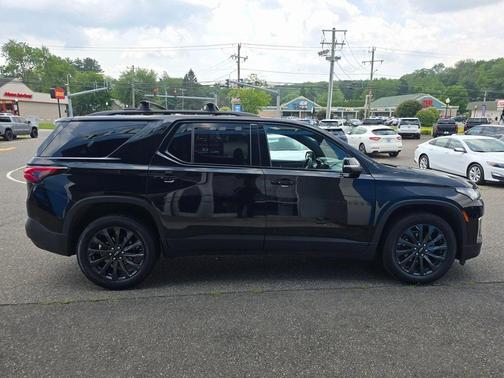 2022 Chevrolet Traverse RS