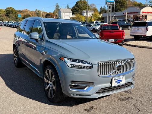 2022 Volvo XC90 T6 Inscription 7 Passenger