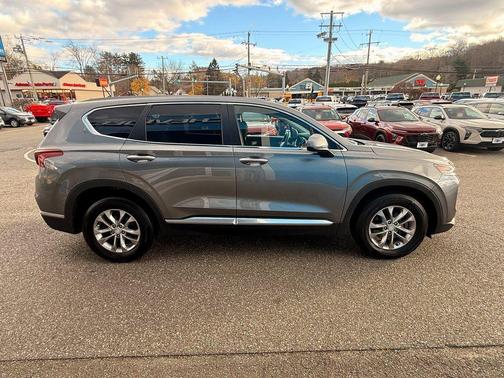2019 Hyundai SANTA FE 2.4 SE