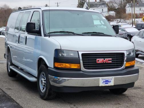 2022 GMC Savana 2500 Work Van