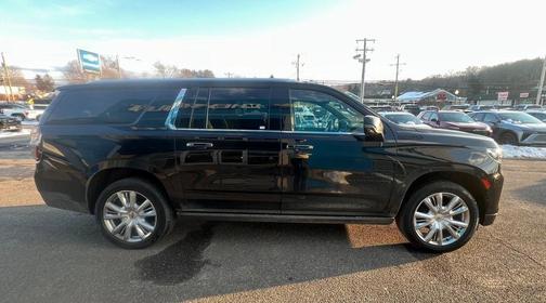 2021 Chevrolet Suburban High Country