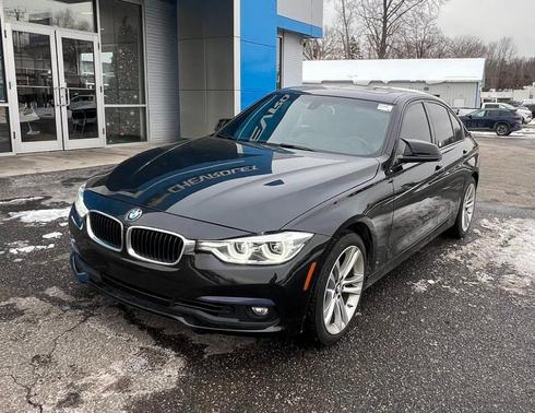 2018 BMW 330 i xDrive