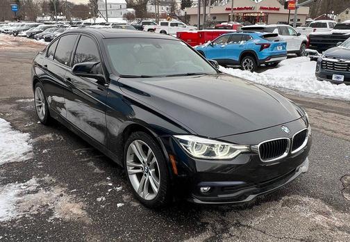2018 BMW 330 i xDrive