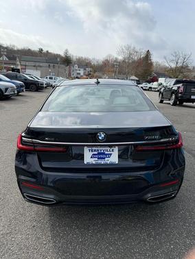 2021 BMW 750 i xDrive