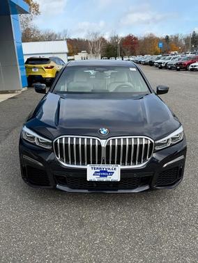 2021 BMW 750 i xDrive