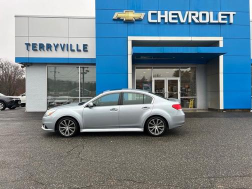 2013 Subaru Legacy 2.5i Sport