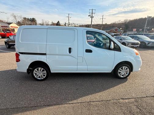 2020 Nissan NV200 SV